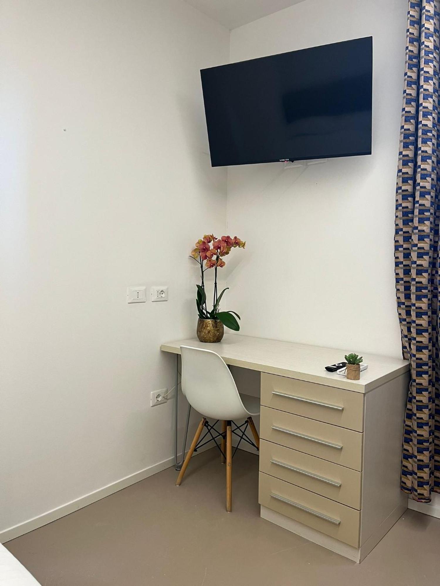 Venus Suites Cervia Exterior foto
