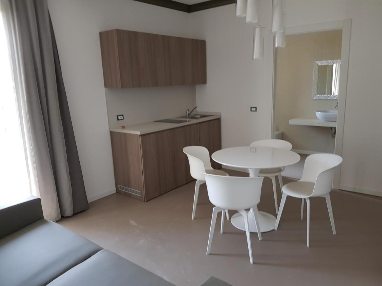 Venus Suites Cervia Exterior foto
