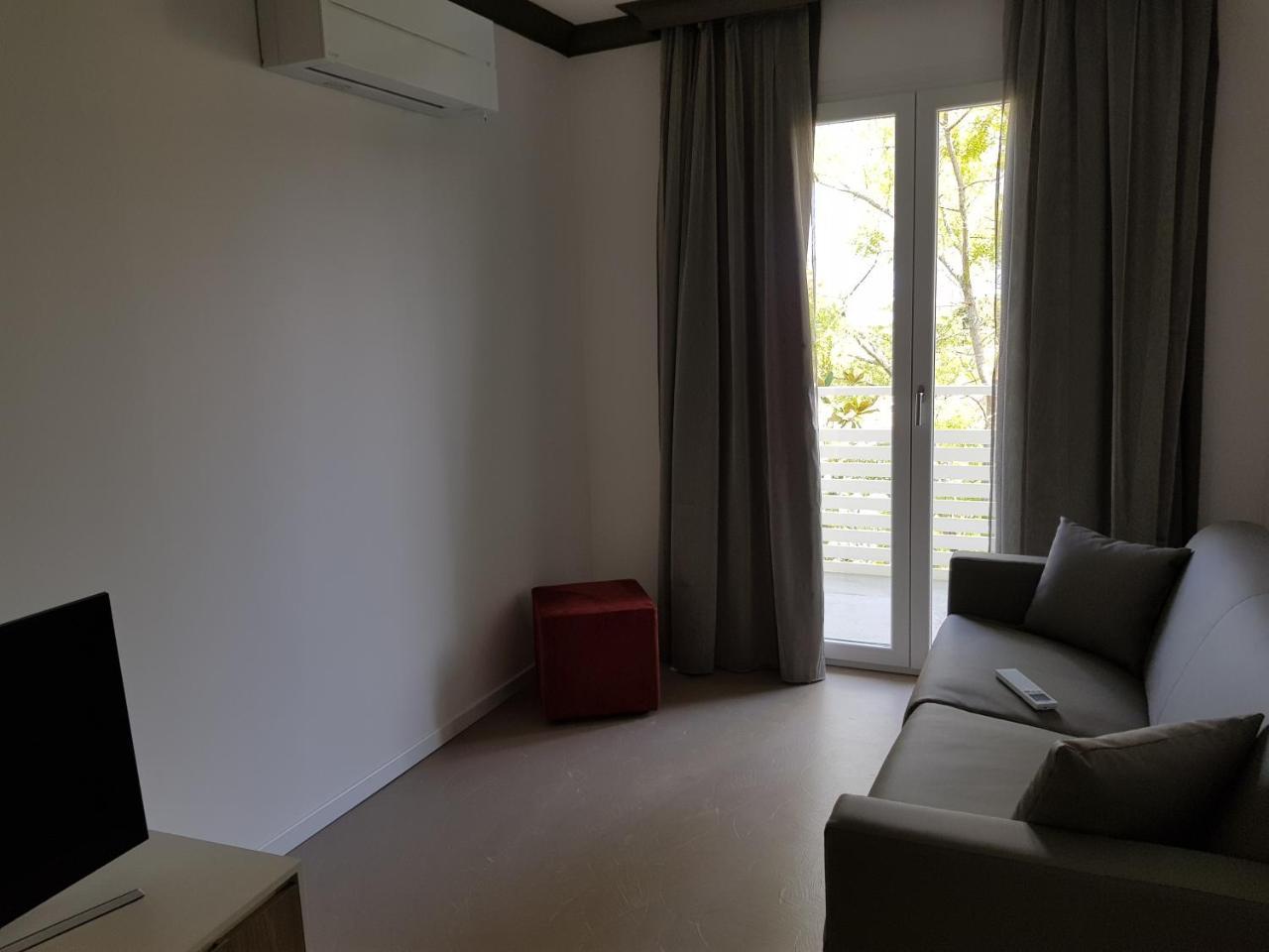 Venus Suites Cervia Exterior foto